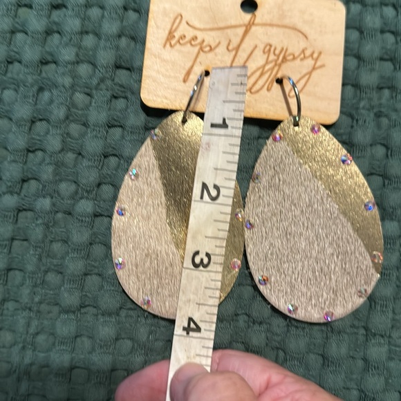 Boutique earrings - Picture 5 of 6